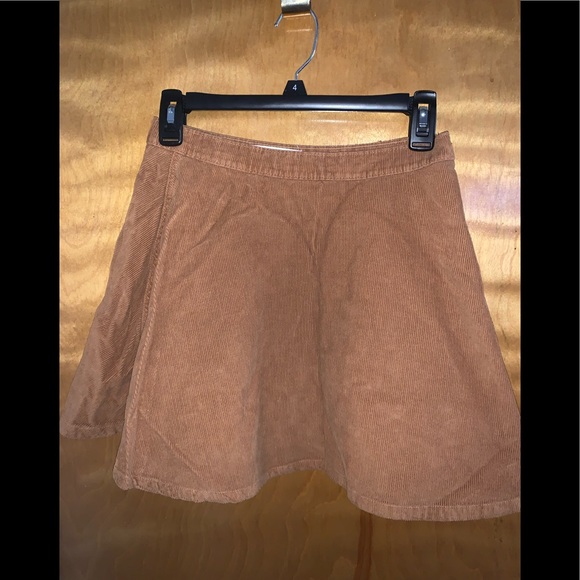 American Apparel Dresses & Skirts - American Apparel - Caramel Corduroy Skirt - Size M